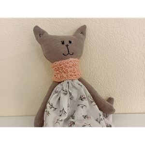 Кошка в одёжках